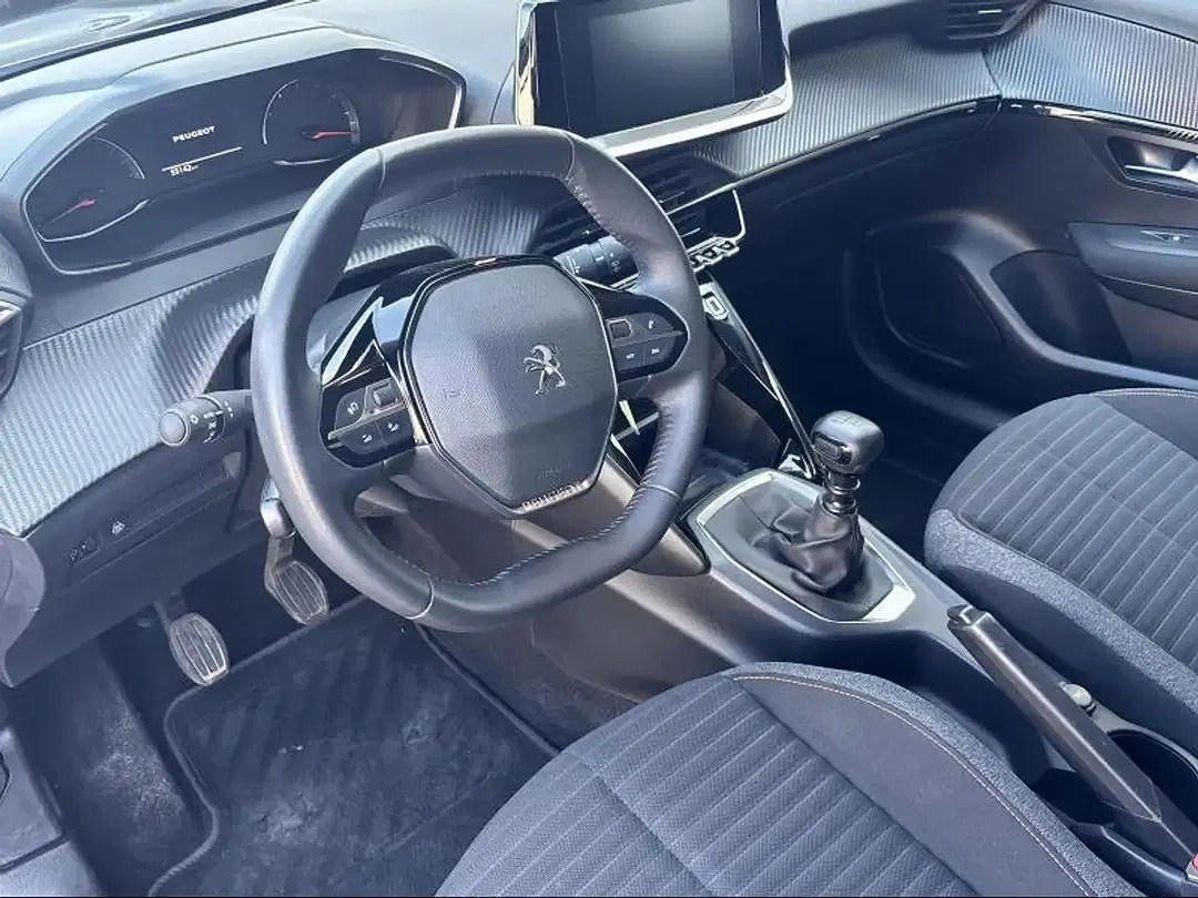 Peugeot 208 - Thumbnail 10