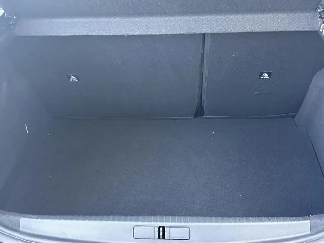 Peugeot 208 - Thumbnail 20