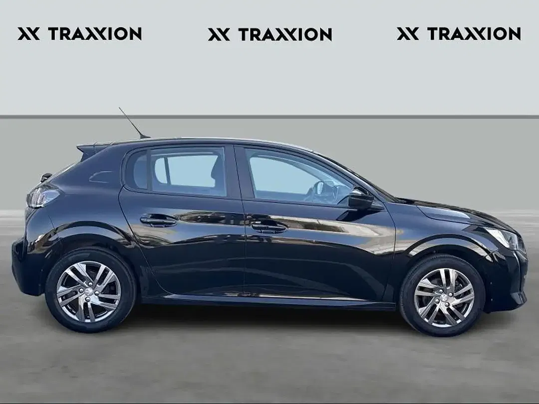 Peugeot 208 - Thumbnail 3