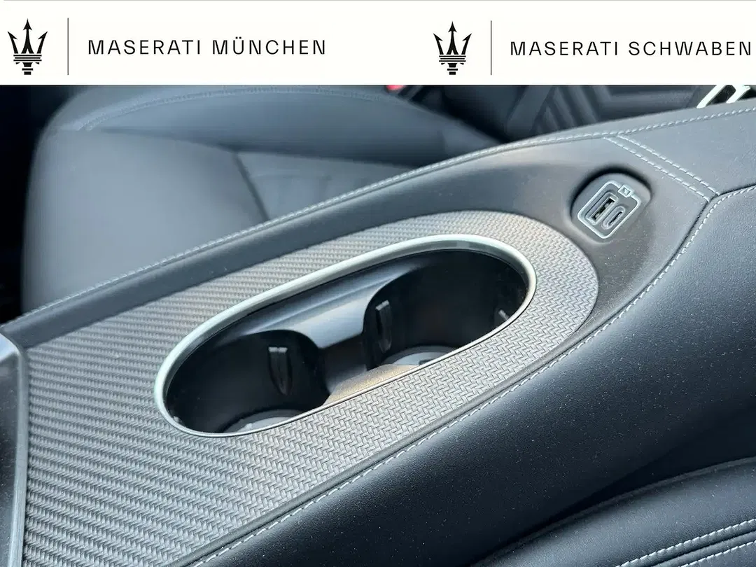 Maserati GranCabrio - Thumbnail 15