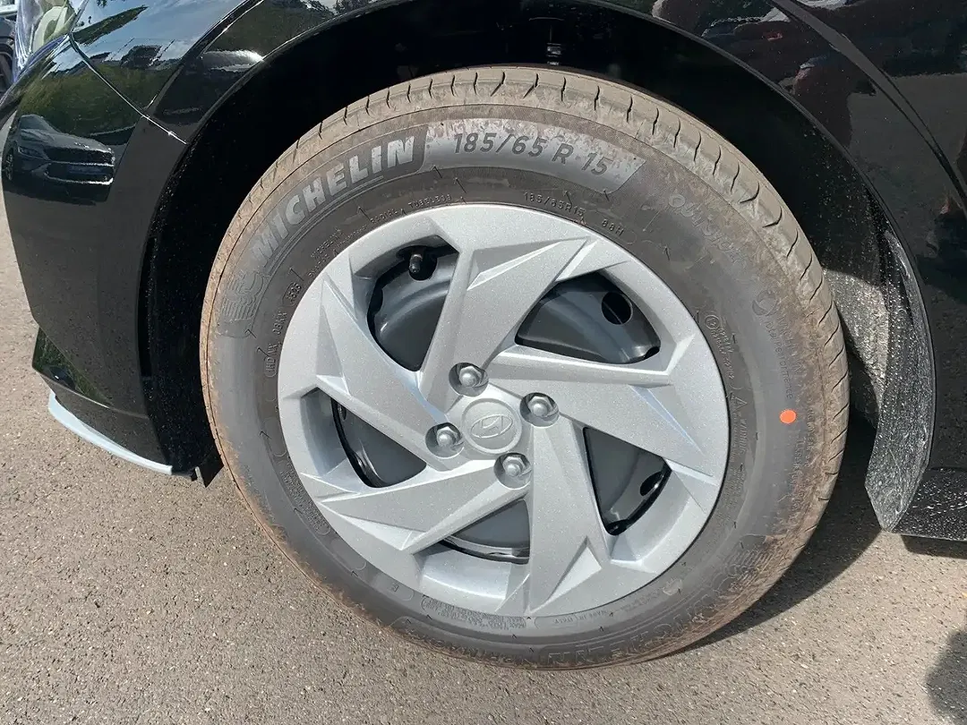 Hyundai i20 - Thumbnail 3
