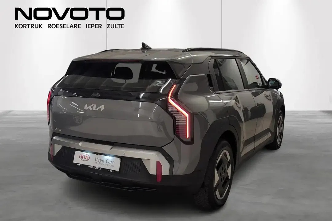 Kia EV3 - Thumbnail 2