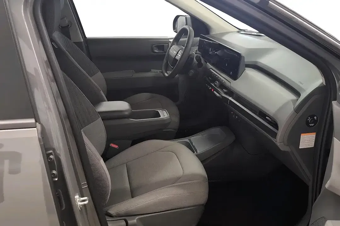 Kia EV3 - Thumbnail 5