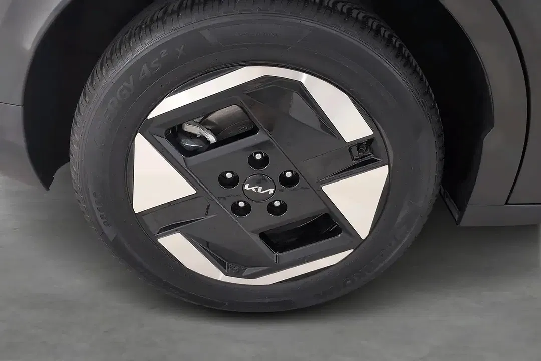 Kia EV3 - Thumbnail 8