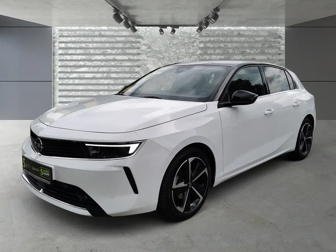 Opel Astra - Afbeelding 1