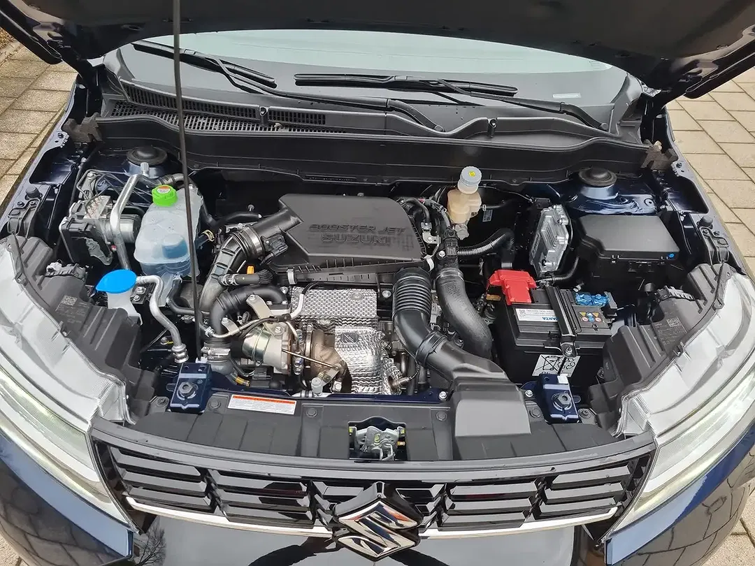 Suzuki Vitara - Thumbnail 12