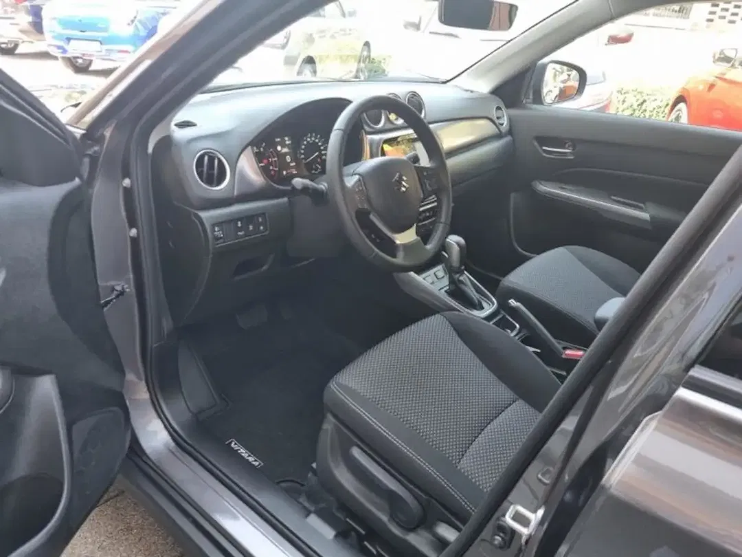 Suzuki Vitara - Thumbnail 13