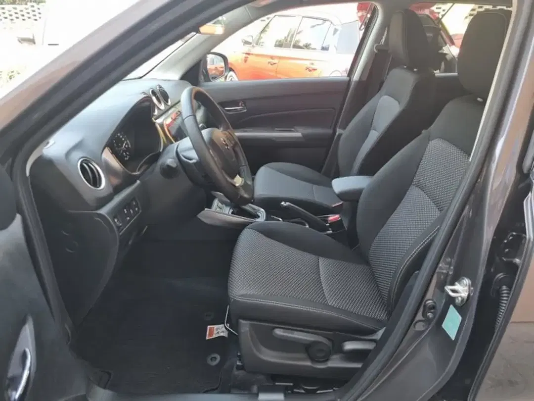 Suzuki Vitara - Thumbnail 14