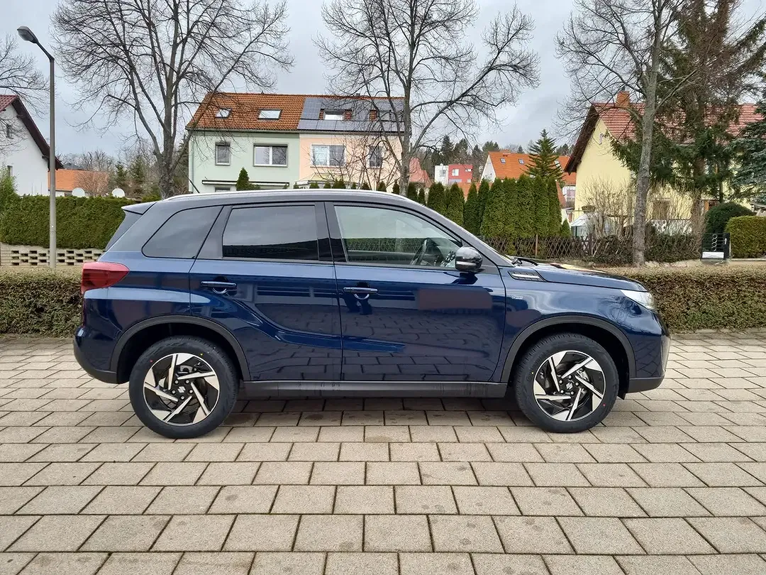 Suzuki Vitara - Thumbnail 5