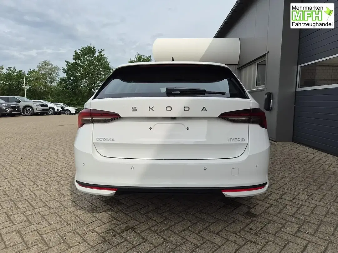 Skoda Octavia - Thumbnail 4