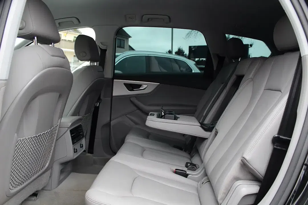 Audi Q7 - Thumbnail 19