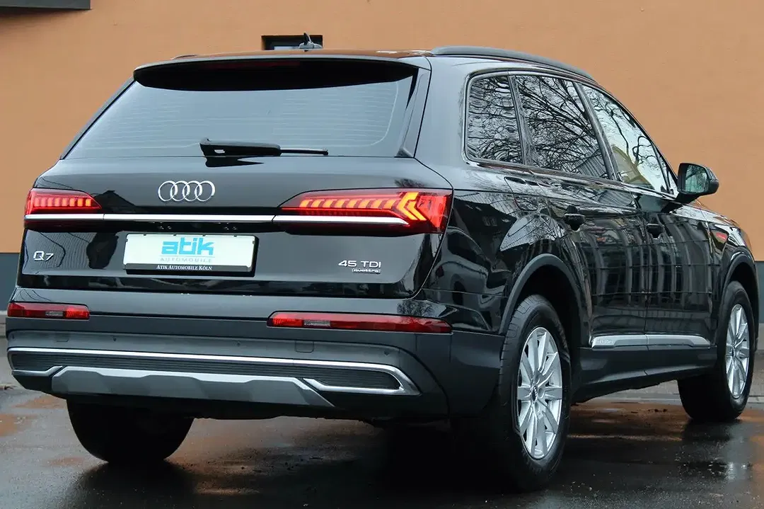 Audi Q7 - Thumbnail 2