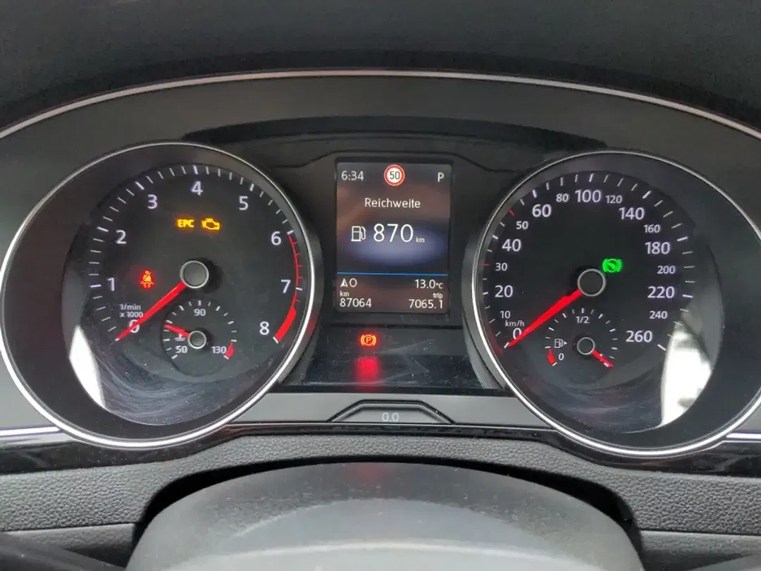 Volkswagen Passat Variant - Thumbnail 12