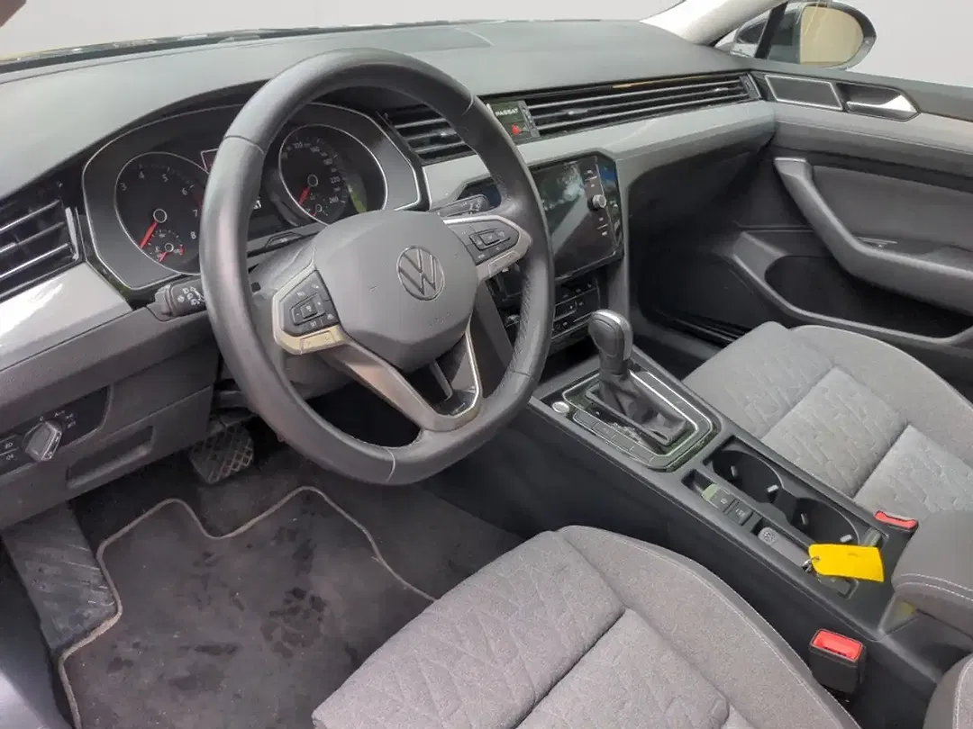 Volkswagen Passat Variant - Thumbnail 15