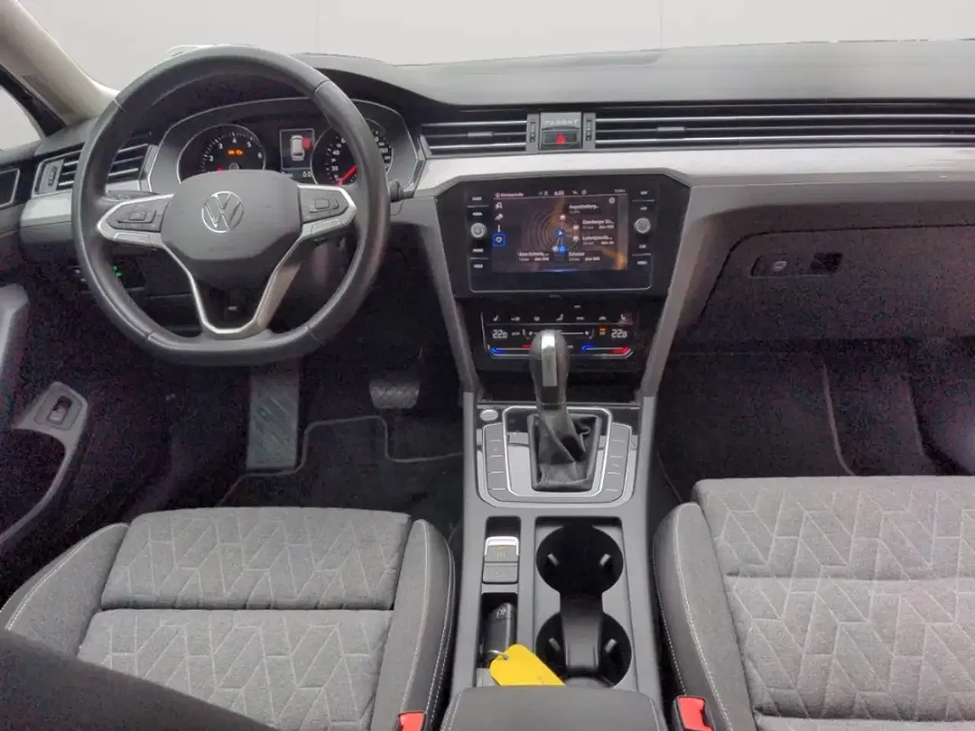 Volkswagen Passat Variant - Thumbnail 9