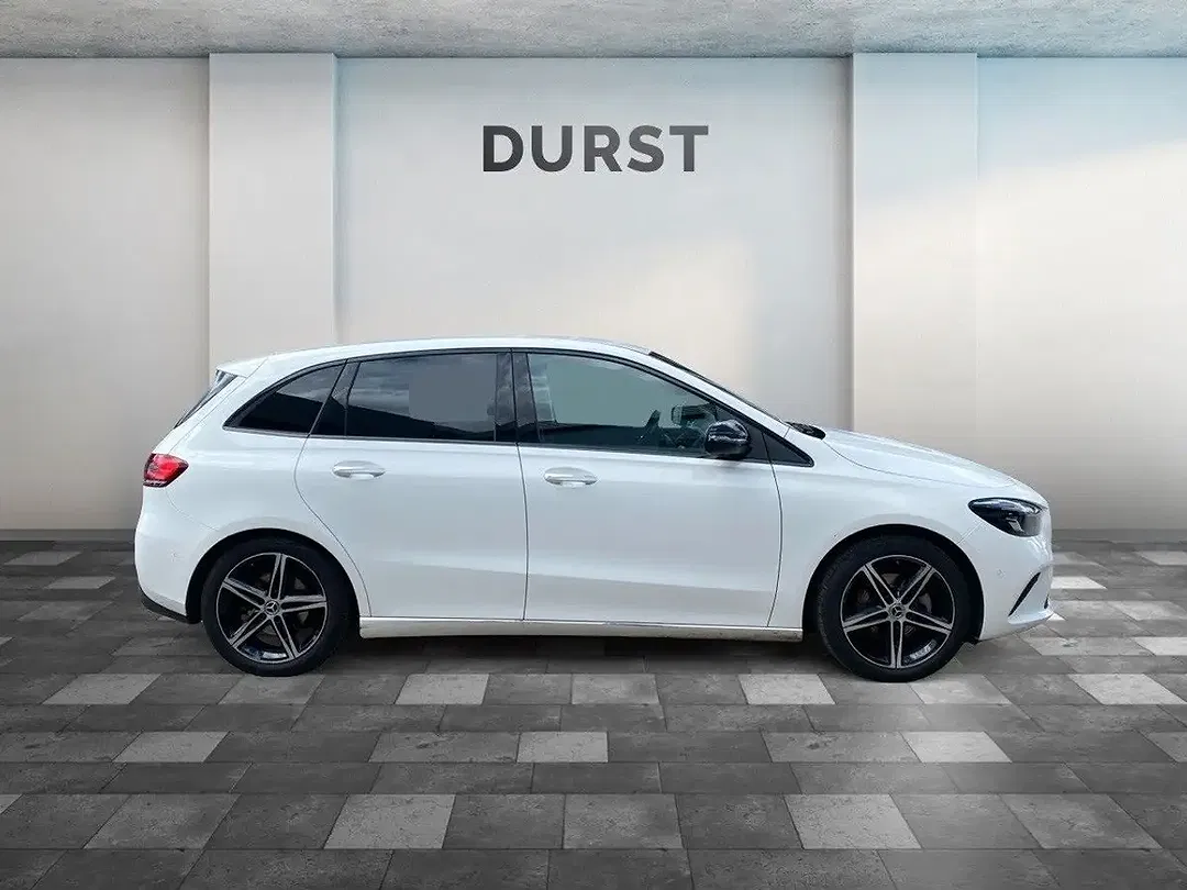 Mercedes-Benz B 200 - Thumbnail 8