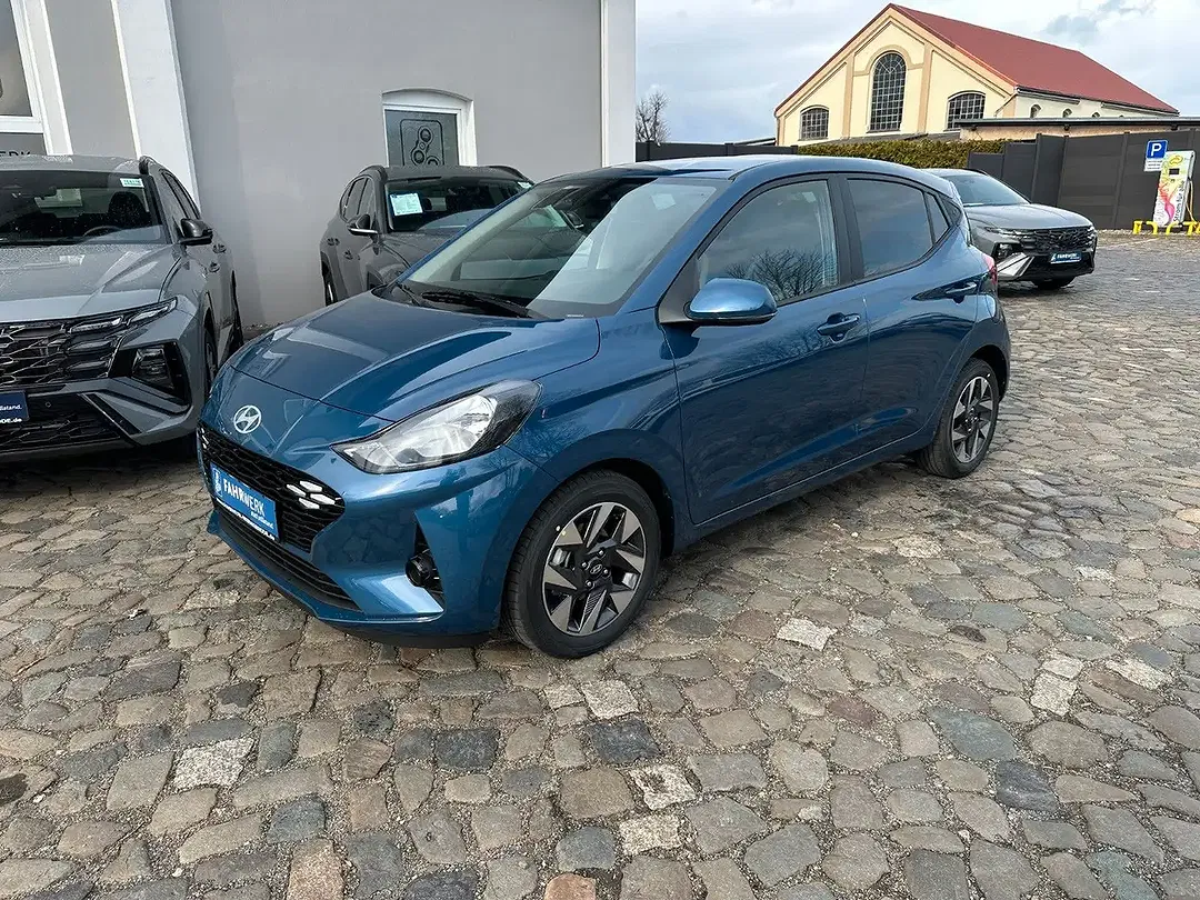 Hyundai i10 - Thumbnail 2