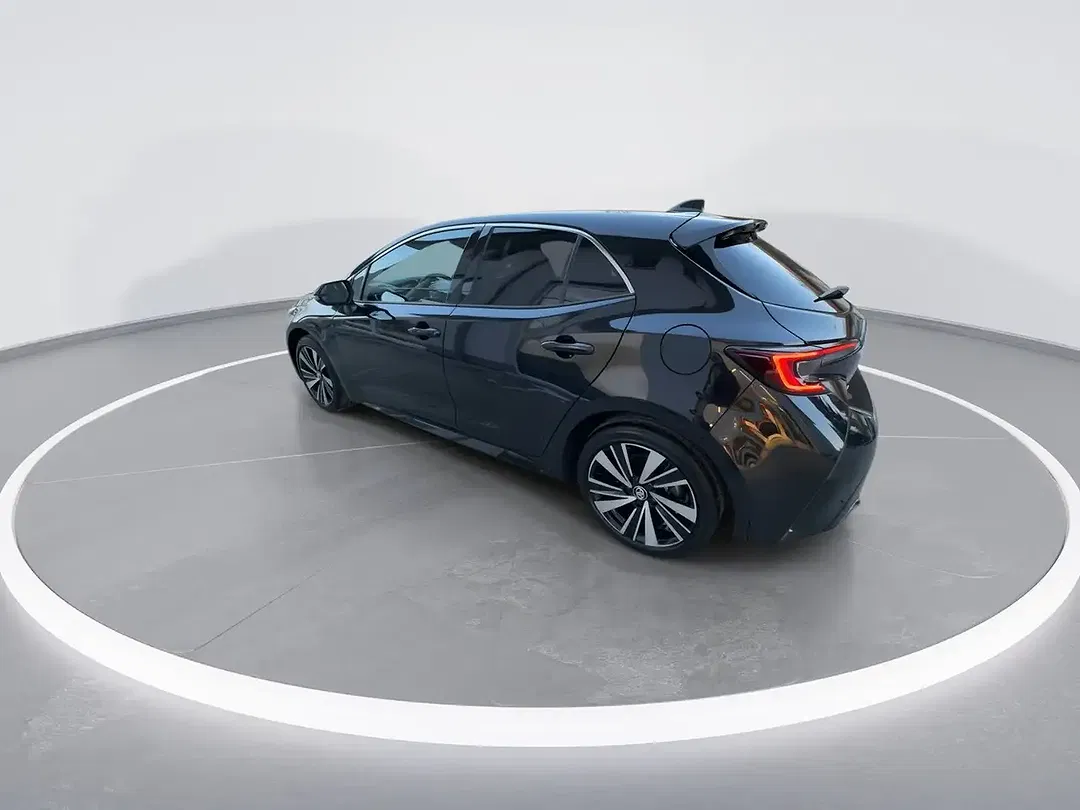 Toyota Corolla - Thumbnail 11