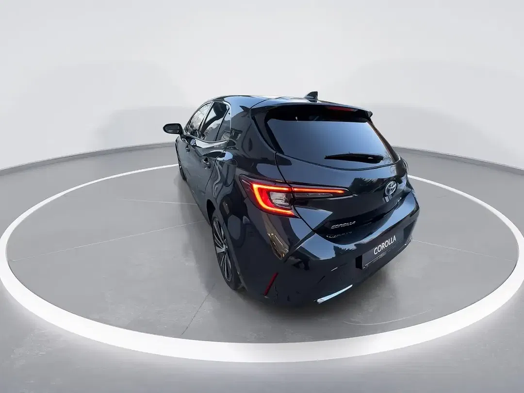 Toyota Corolla - Thumbnail 13
