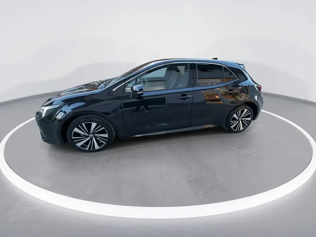Toyota Corolla - Thumbnail 7