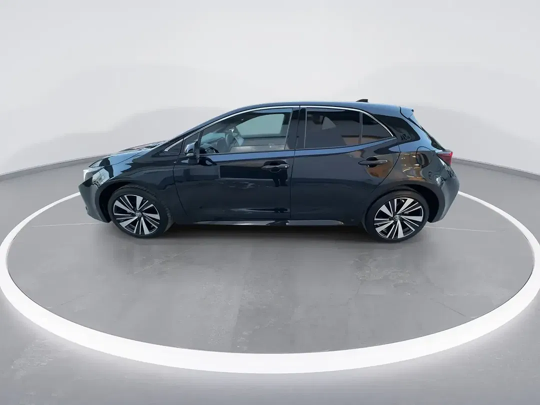 Toyota Corolla - Thumbnail 8