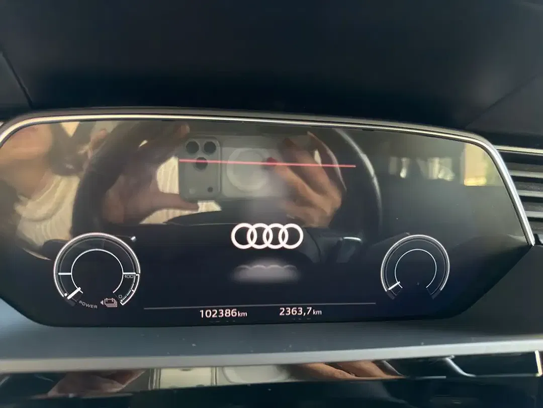 Audi e-tron - Thumbnail 13