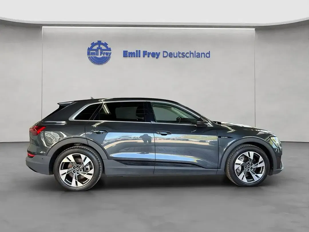 Audi e-tron - Thumbnail 8