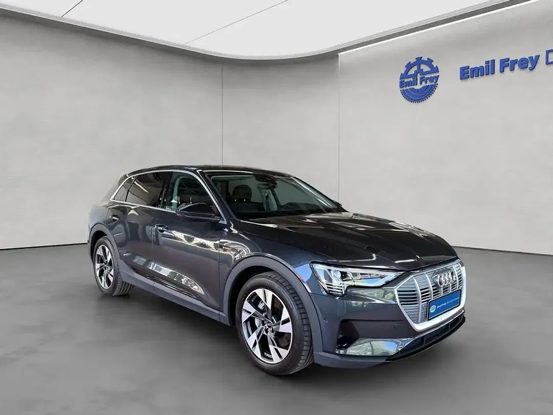 Audi e-tron - Thumbnail 9
