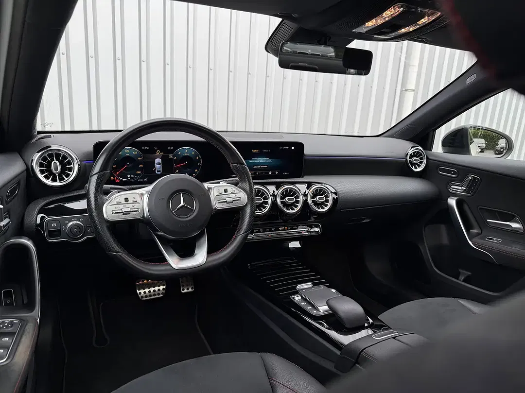 Mercedes-Benz A 200 - Thumbnail 8