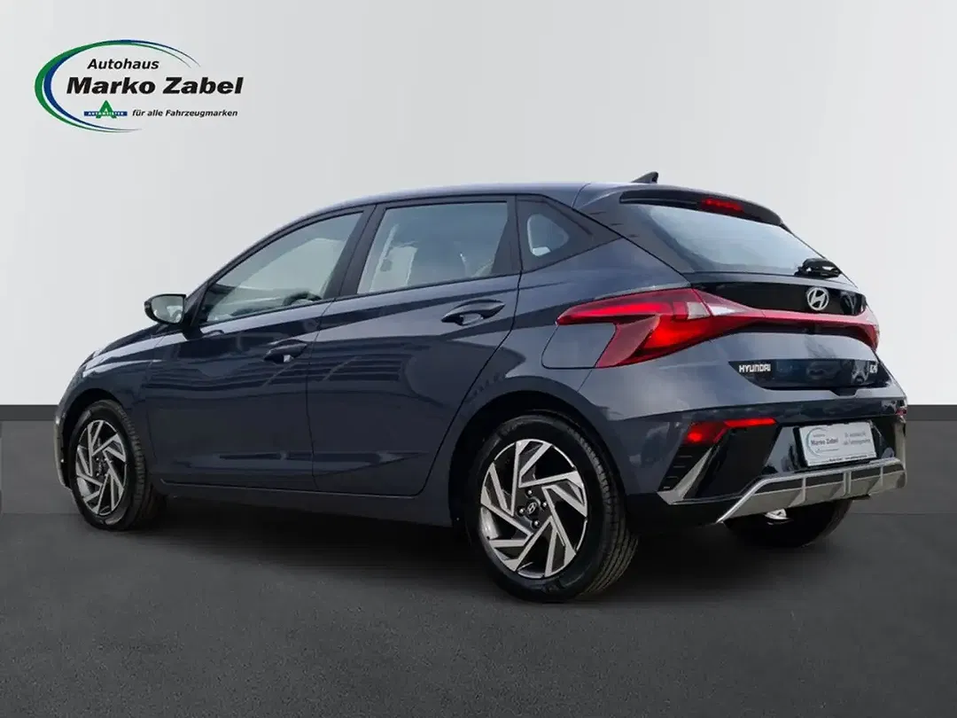 Hyundai i20 - Thumbnail 3