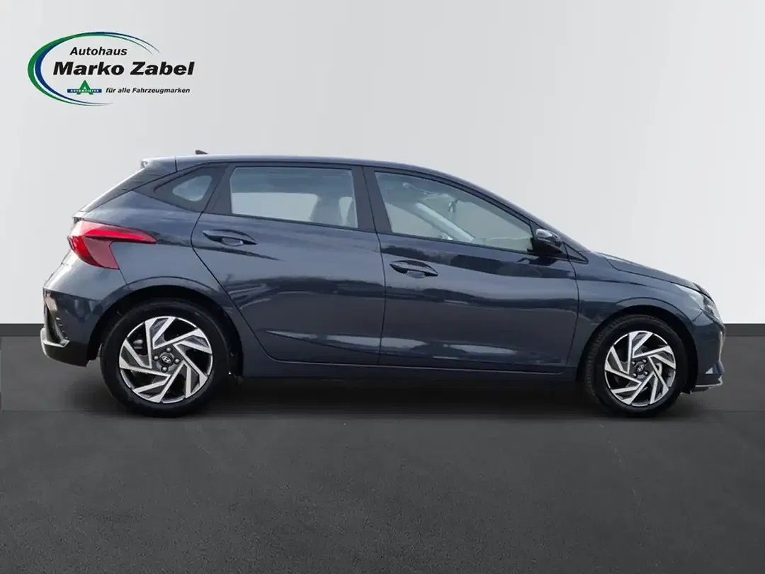 Hyundai i20 - Thumbnail 6