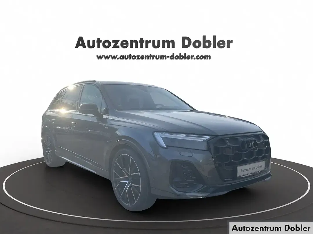Audi Q7 - Thumbnail 3