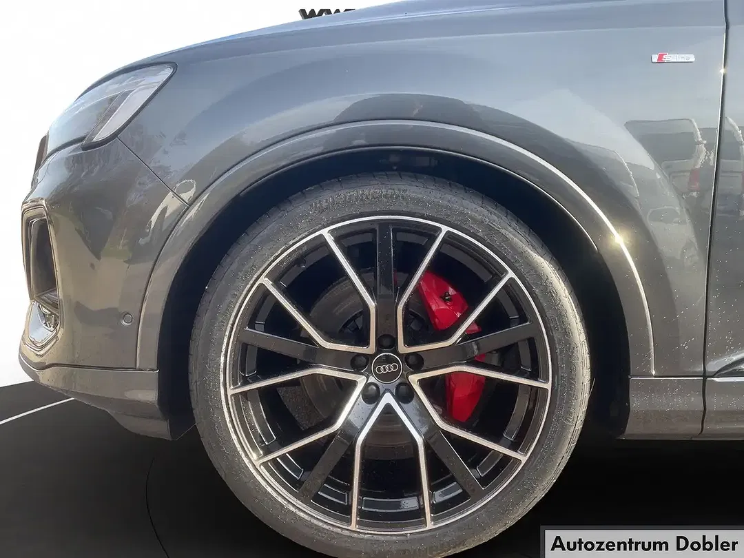 Audi Q7 - Thumbnail 5