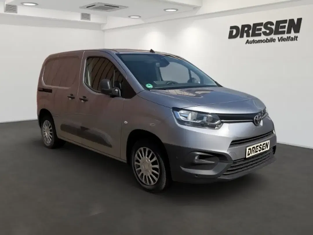 Toyota Proace City - Thumbnail 2