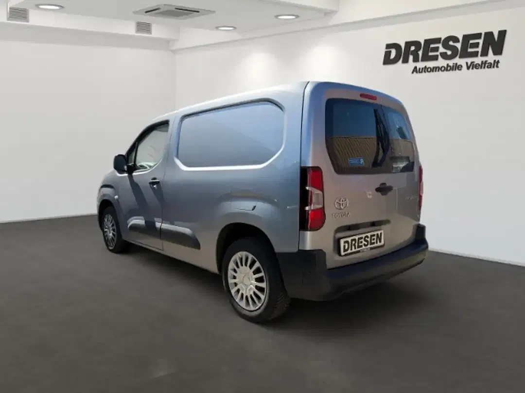 Toyota Proace City - Thumbnail 4
