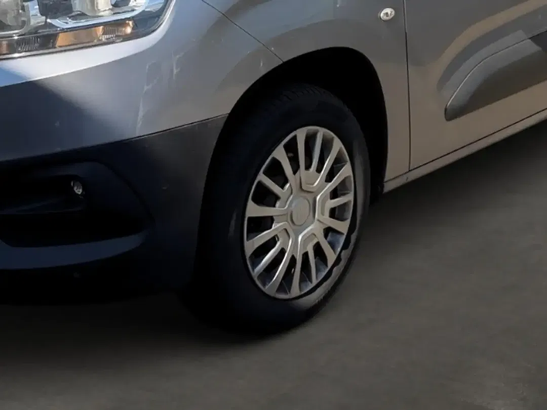Toyota Proace City - Thumbnail 6