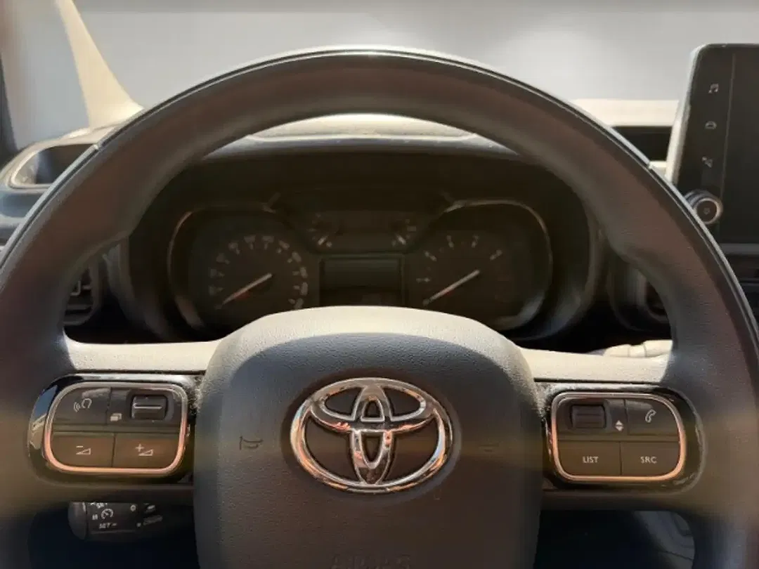 Toyota Proace City - Thumbnail 8