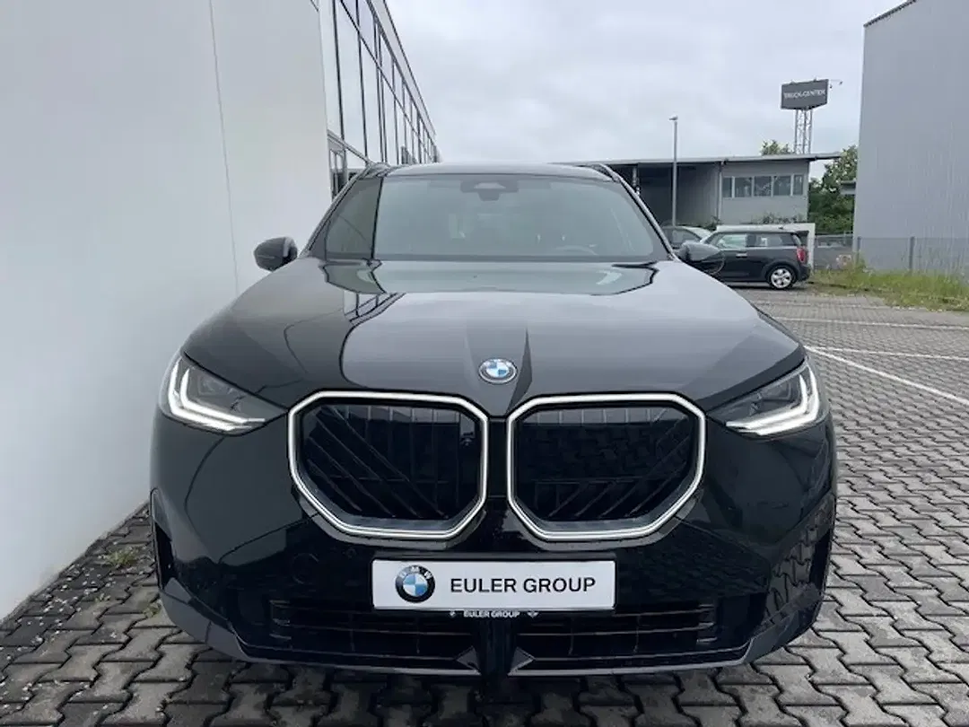 BMW X3 - Thumbnail 2
