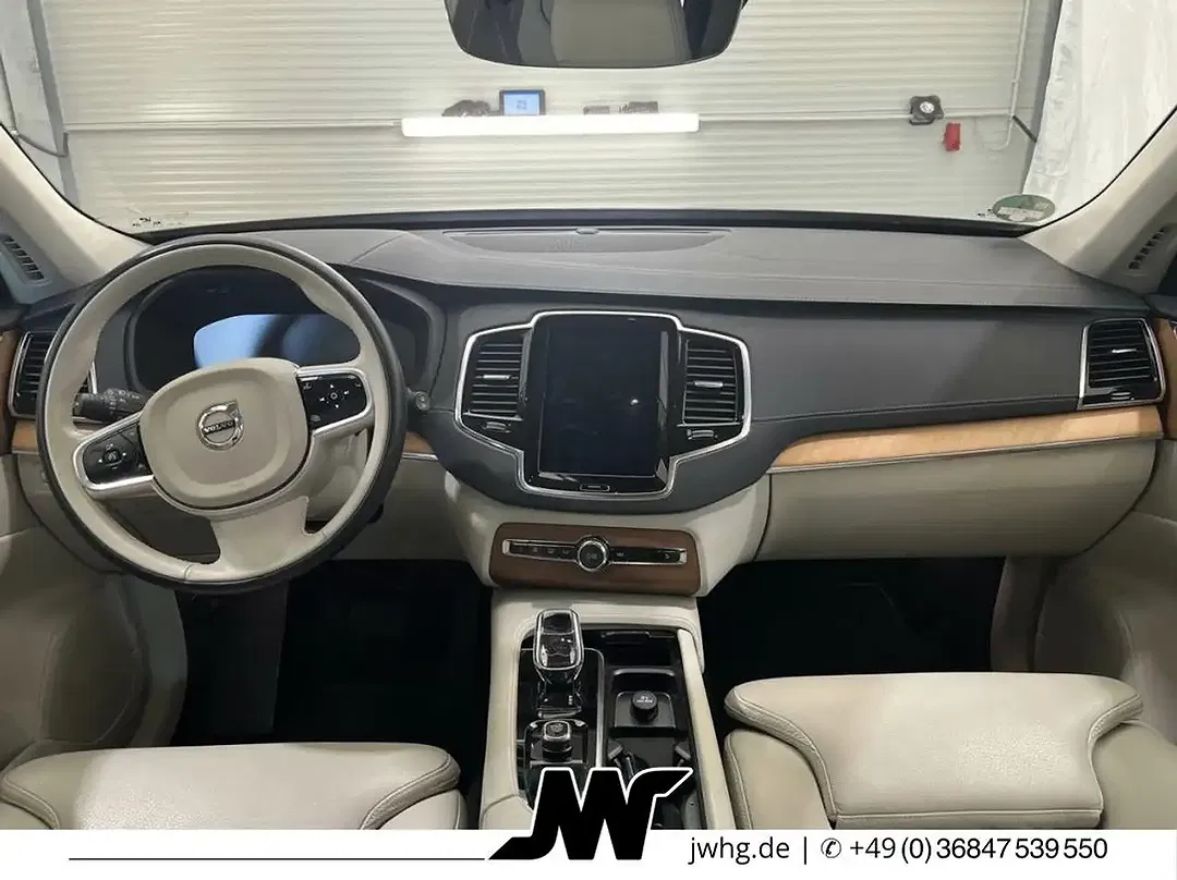 Volvo XC90 - Thumbnail 7