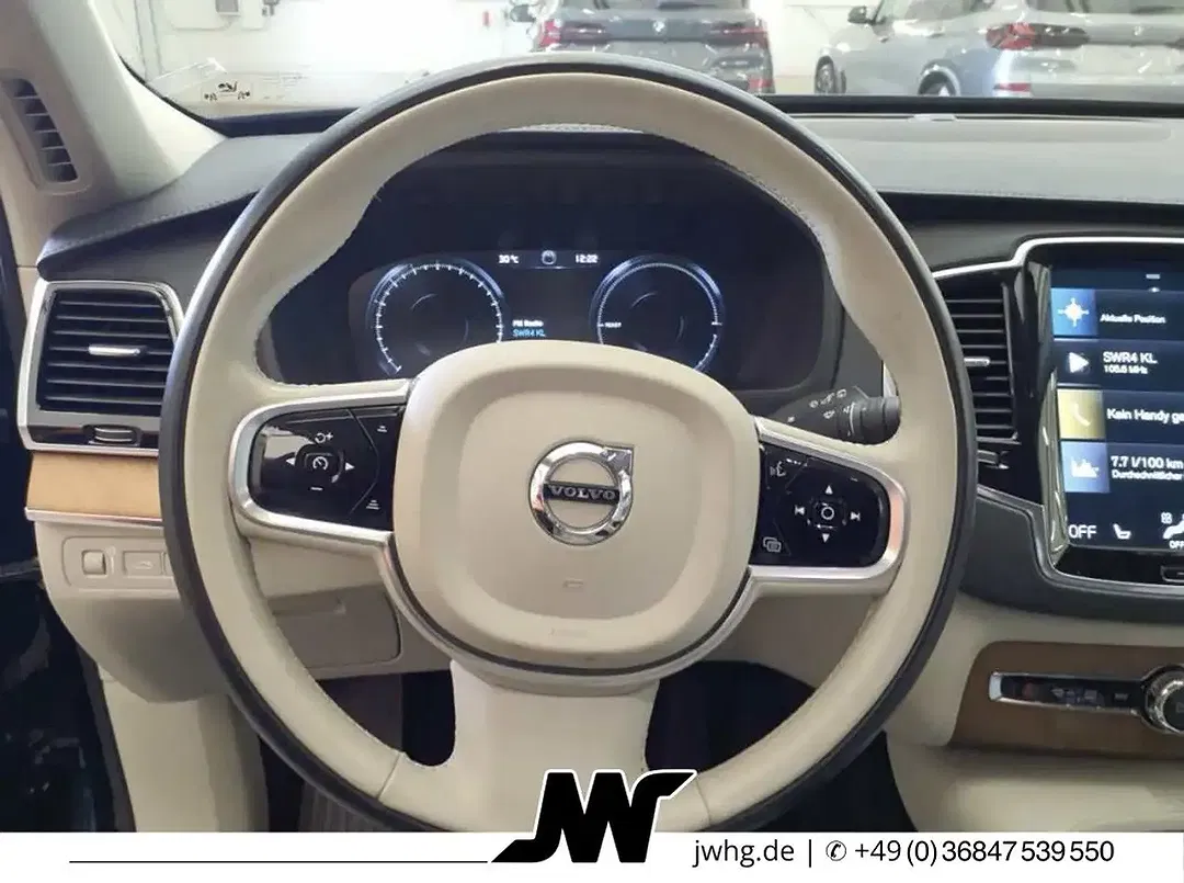 Volvo XC90 - Thumbnail 8
