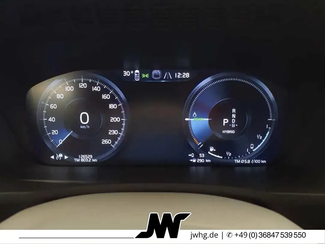 Volvo XC90 - Thumbnail 9