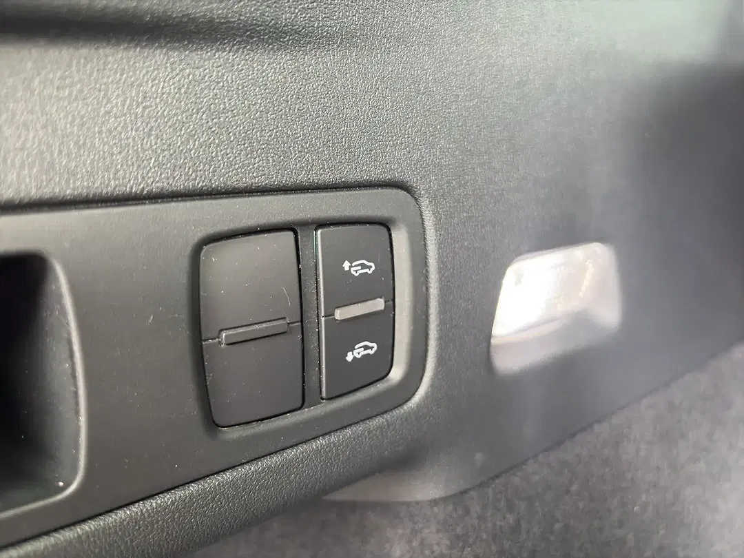 Audi SQ6 e-tron - Thumbnail 13