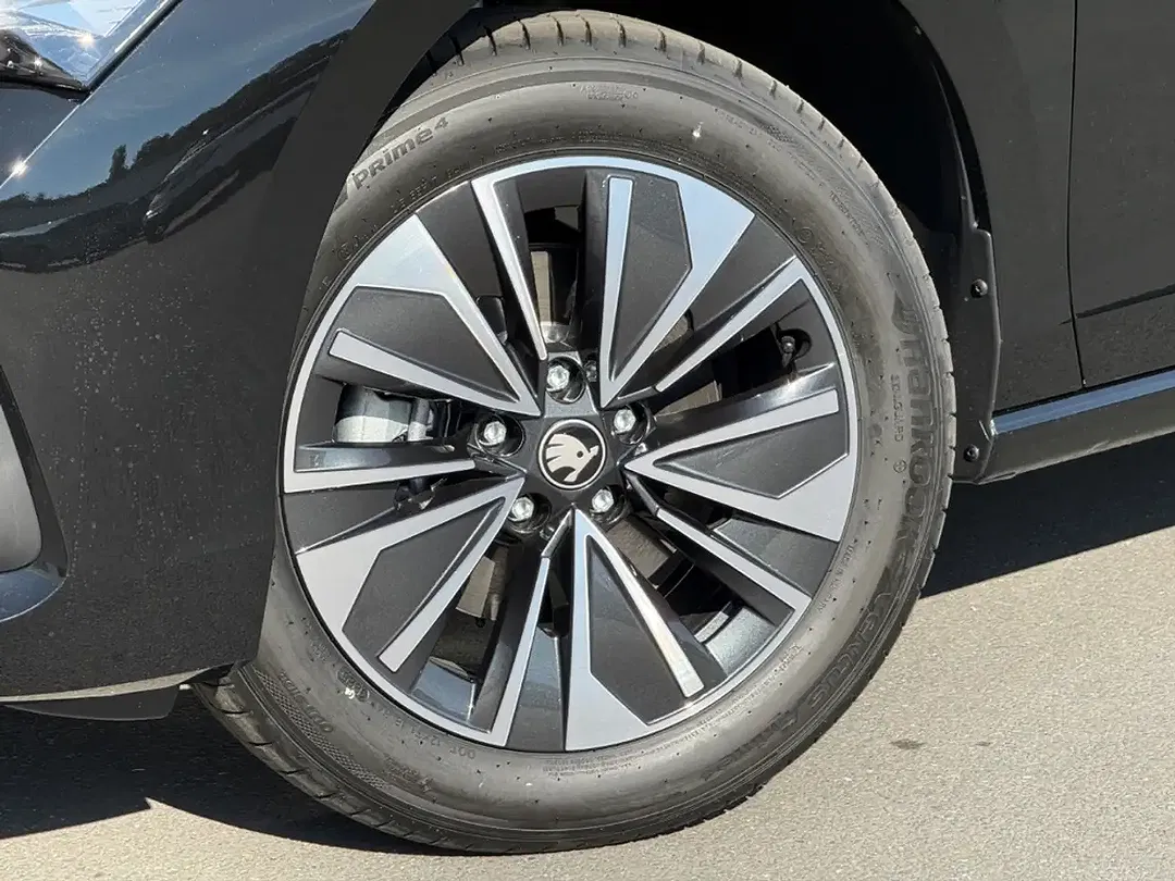 Skoda Superb - Thumbnail 3
