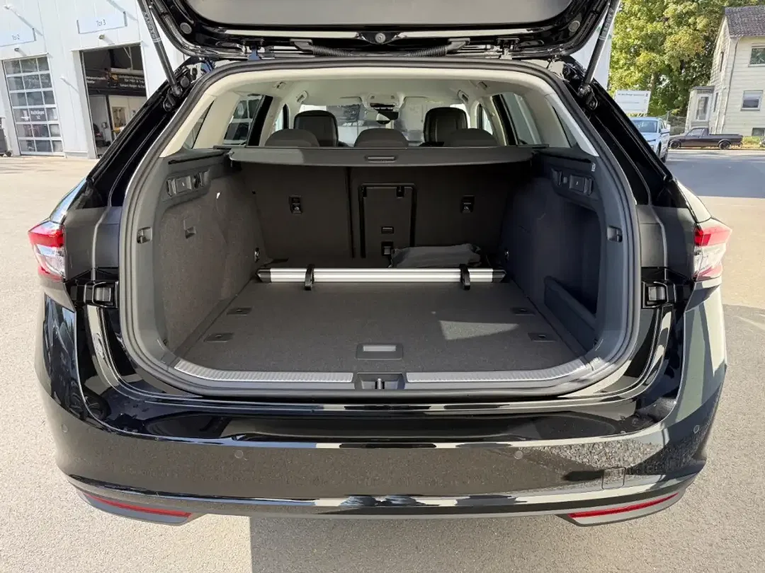 Skoda Superb - Thumbnail 5