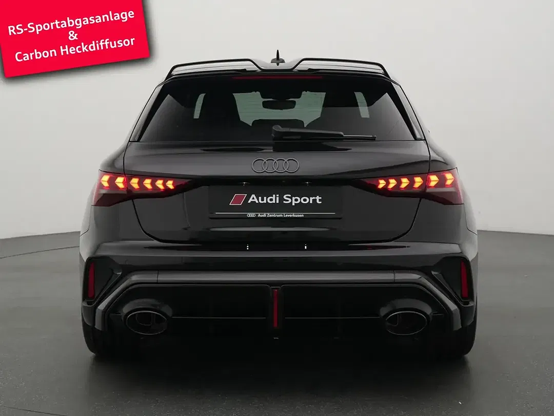 Audi RS3 - Thumbnail 3