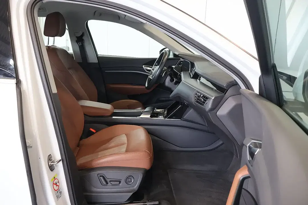 Audi e-tron - Thumbnail 14