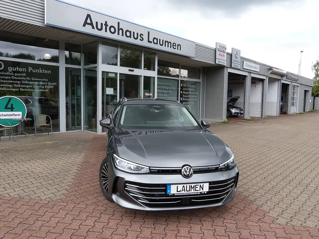 Volkswagen Passat Variant - Thumbnail 1