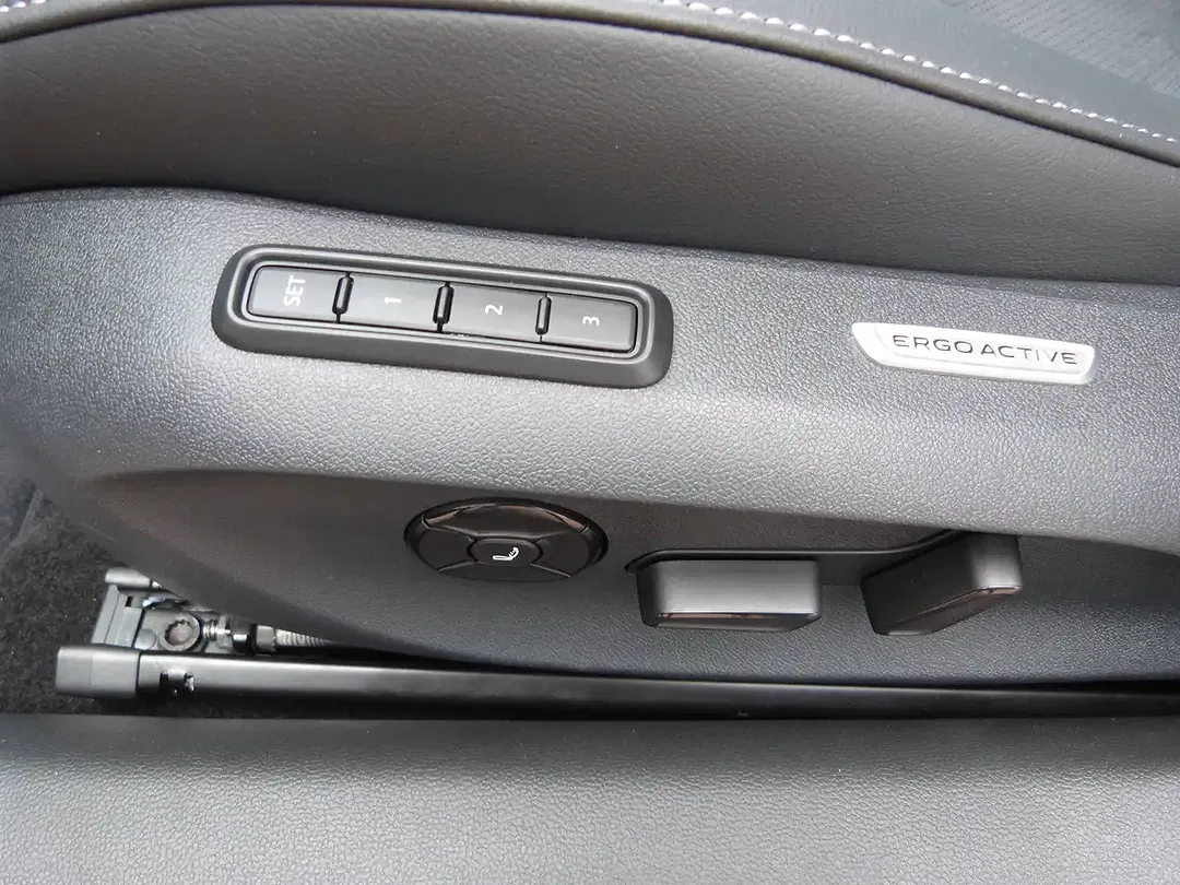 Volkswagen Passat Variant - Thumbnail 14