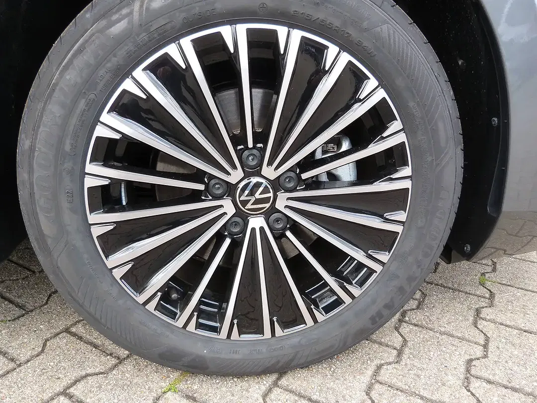 Volkswagen Passat Variant - Thumbnail 15