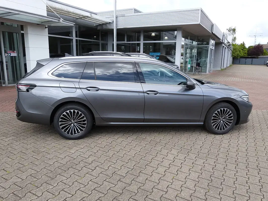 Volkswagen Passat Variant - Thumbnail 2